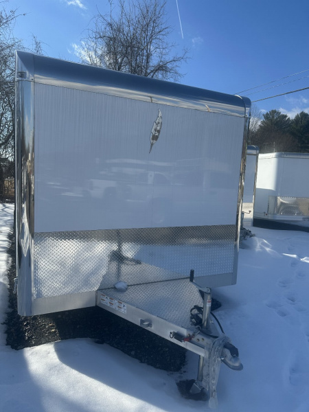 New 2025 Featherlite Trailer