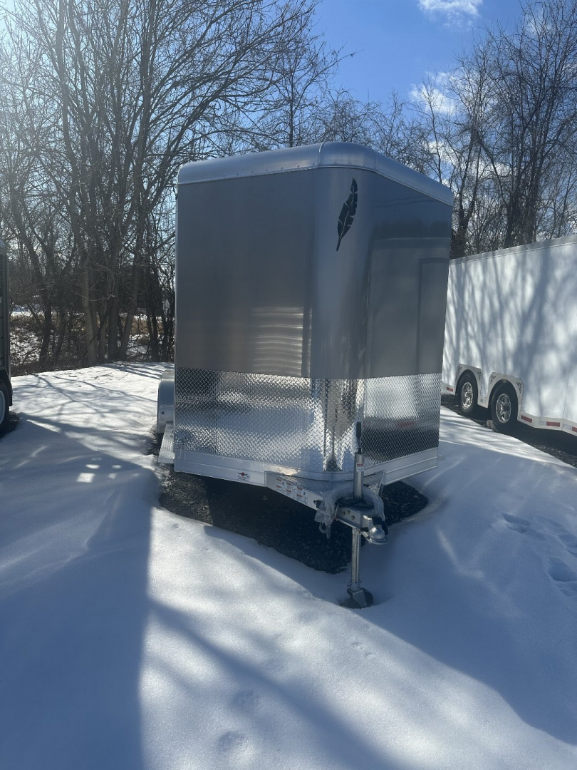 New 2025 Featherlite Trailer