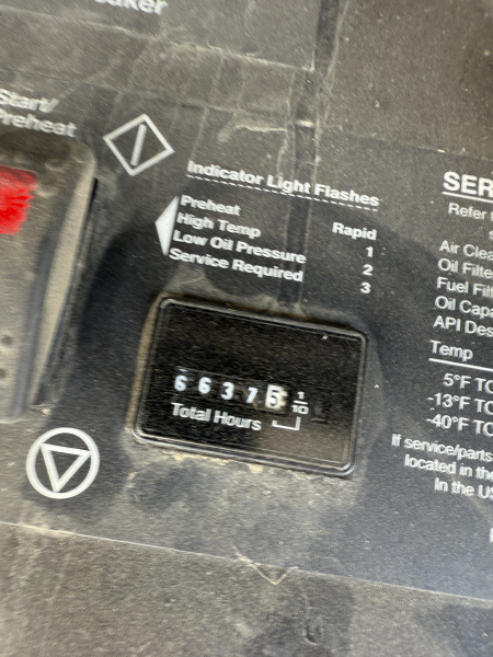 Used 2011 Showhauler 45’ Tandem Axle Motorcoach