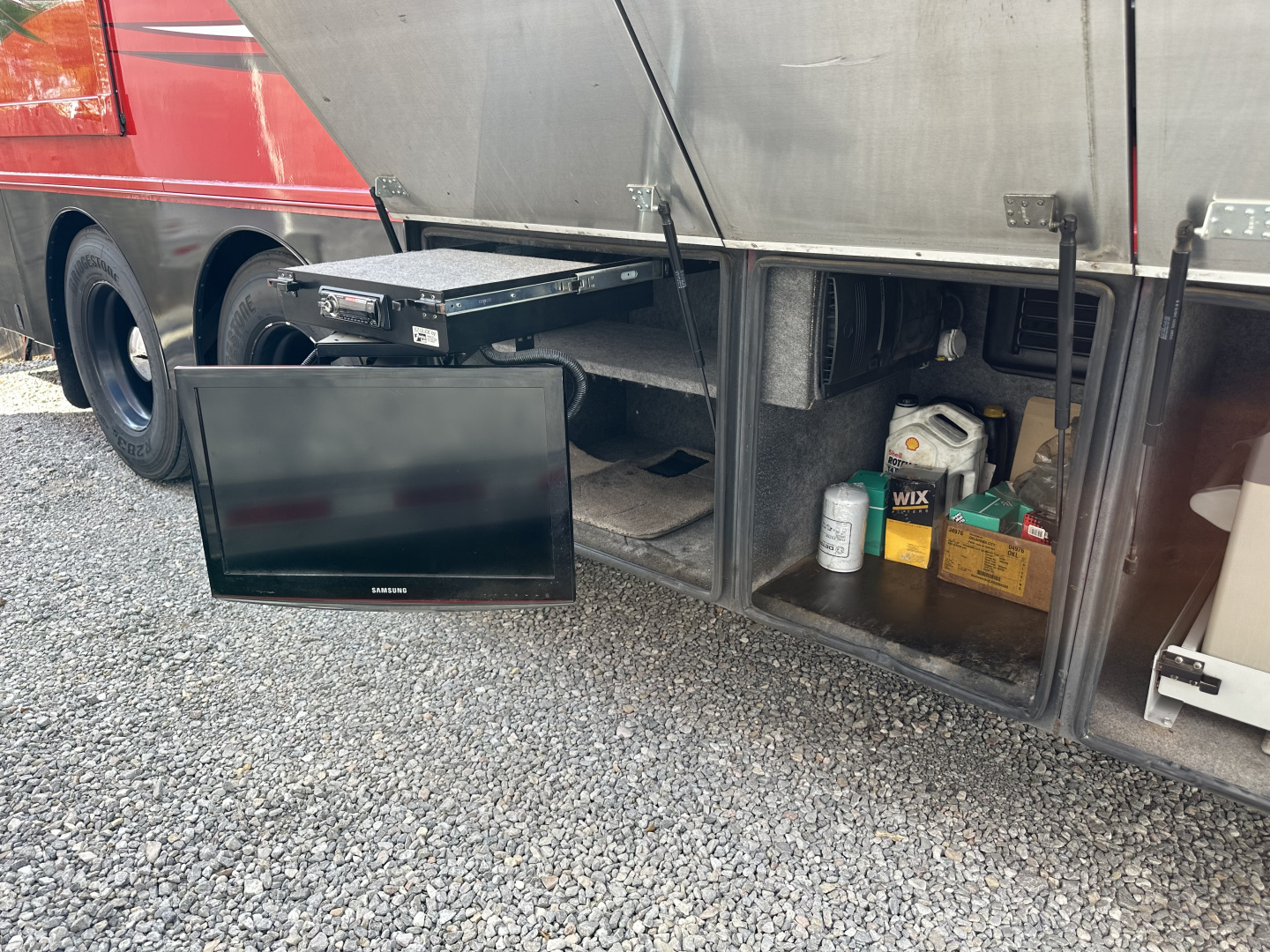 Used 2010 Renegade 45' Motorcoach