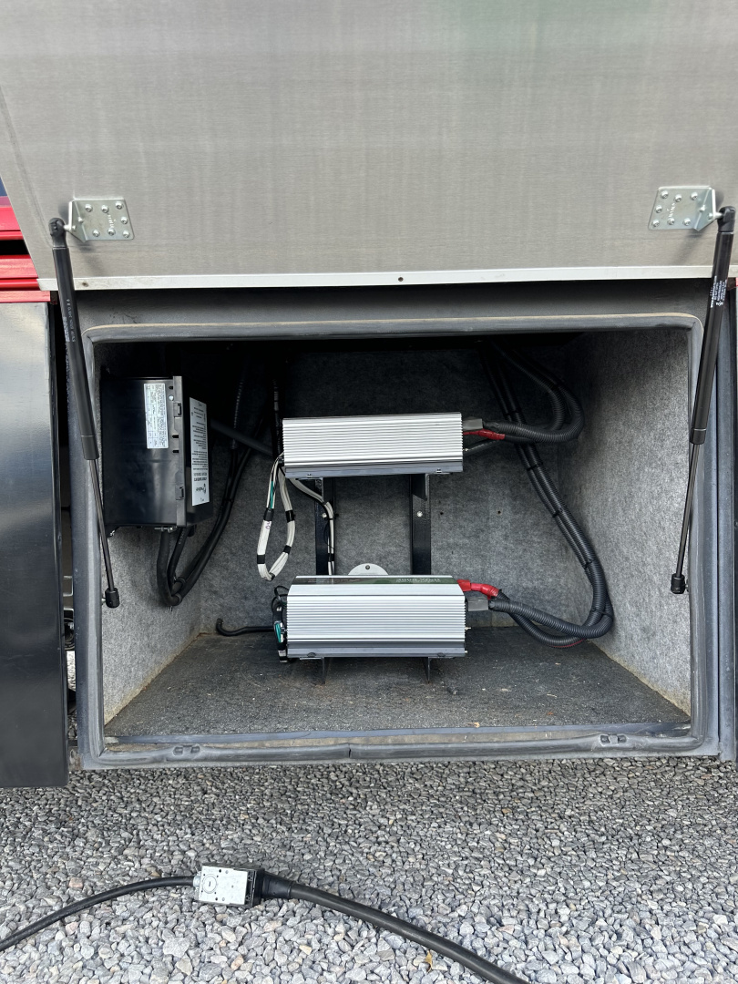 Used 2010 Renegade 45' Motorcoach