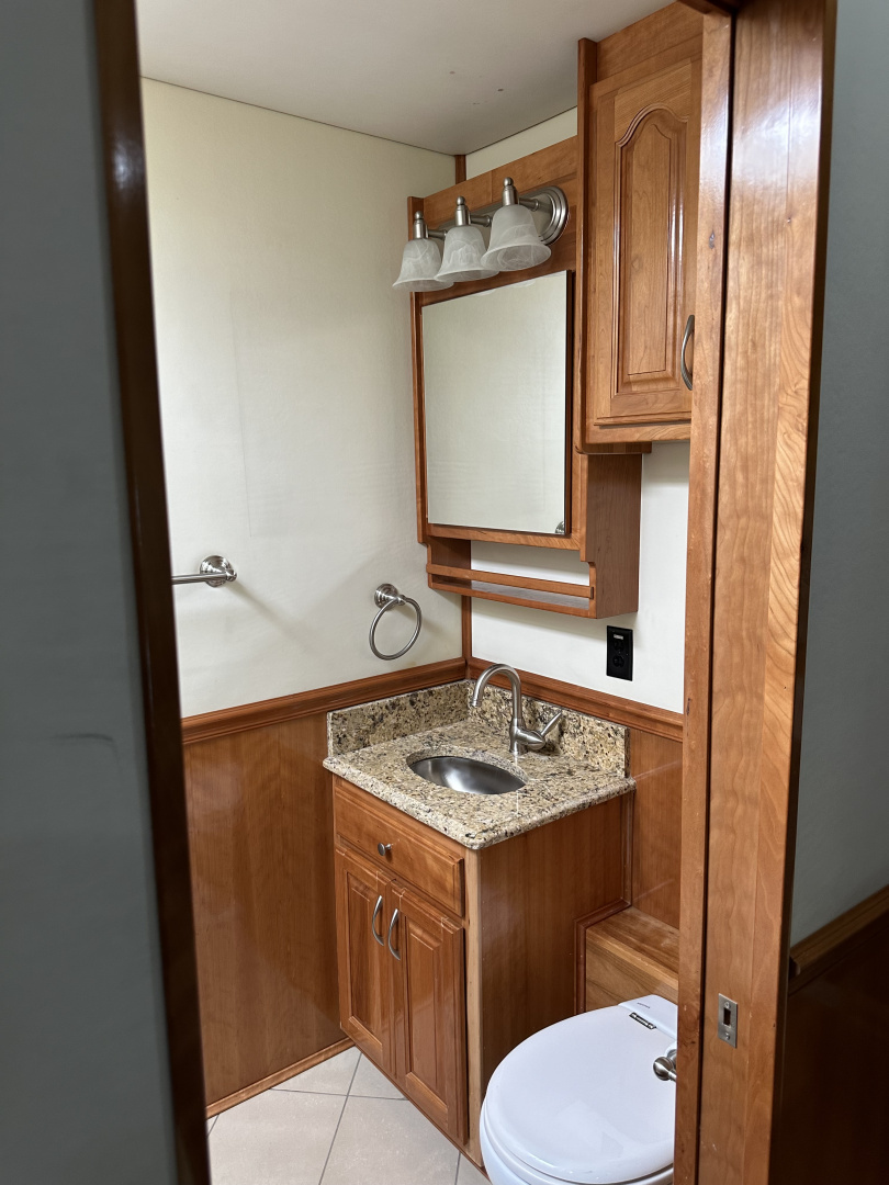 Used 2010 Renegade 45' Motorcoach