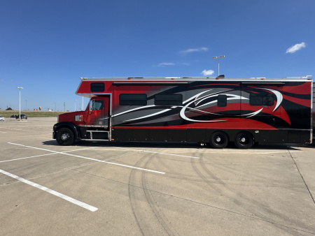 Used 2010 Renegade 45' Motorcoach