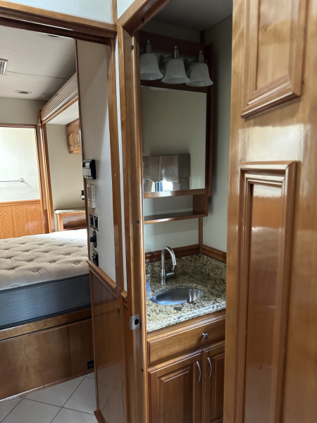 Used 2010 Renegade 45' Motorcoach