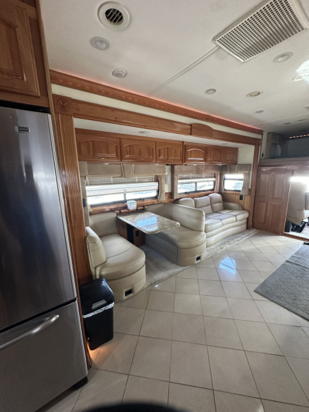 Used 2010 Renegade 45' Motorcoach