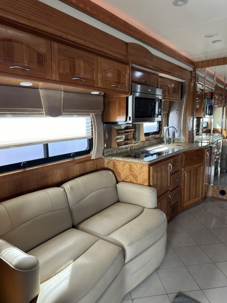 Used 2010 Renegade 45' Motorcoach