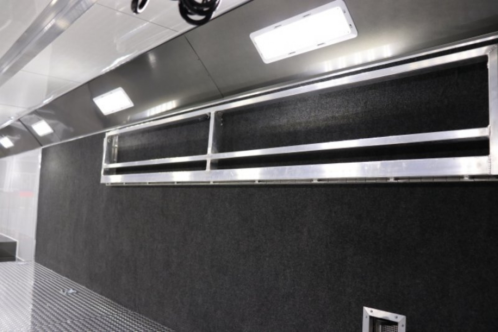 New 2019 inTech 44’ Aluminum Gooseneck Sprint Car Trailer