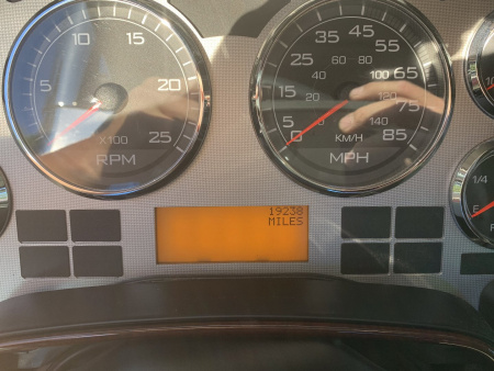 Used 2018 Showhauler 45’ Motorcoach