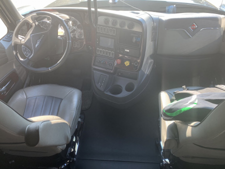 Used 2018 Showhauler 45’ Motorcoach