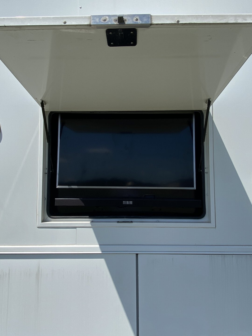 Used 2015 NRC 45’ Tandem Axle Motorcoach