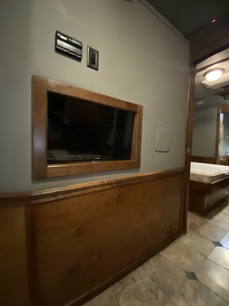 Used 2015 NRC 45’ Tandem Axle Motorcoach
