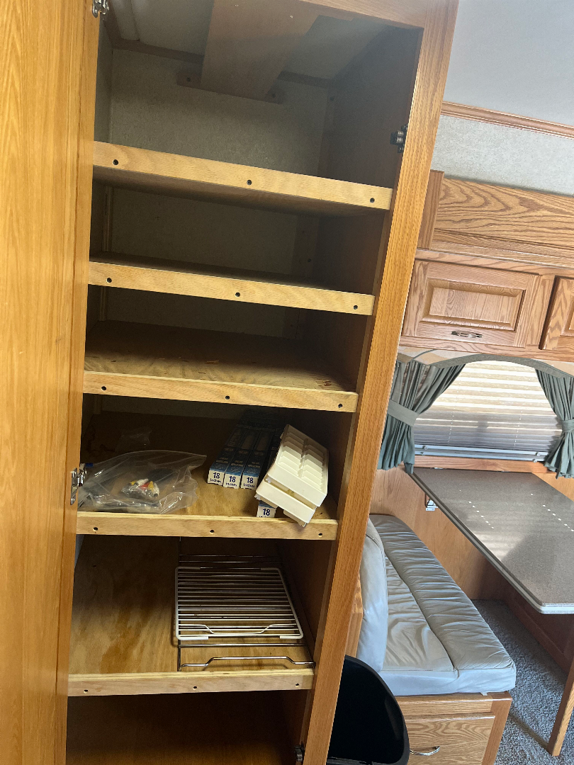 Used 2006 Haulmark 45’ Tandem Axle Motorcoach