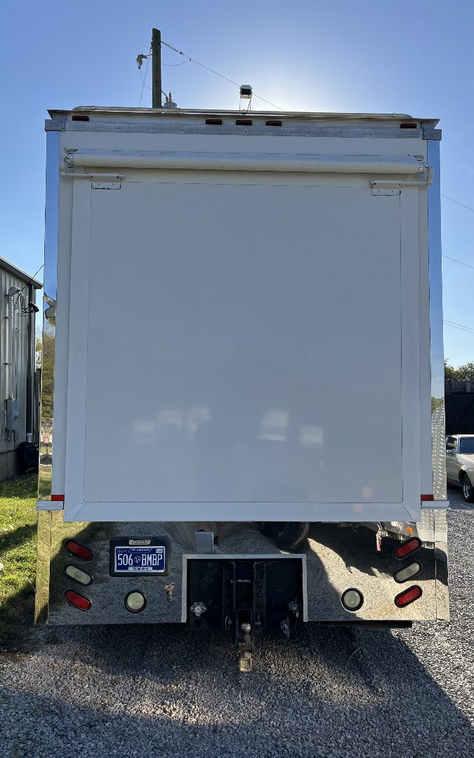 Used 2006 Haulmark 45’ Tandem Axle Motorcoach