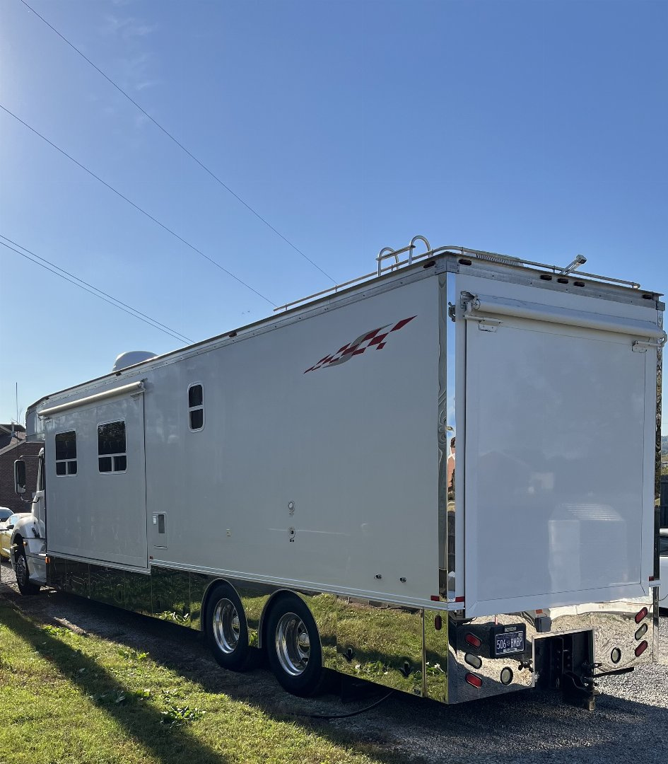 Used 2006 Haulmark 45’ Tandem Axle Motorcoach