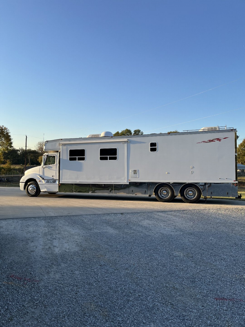 Used 2006 Haulmark 45’ Tandem Axle Motorcoach