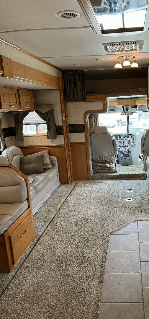 Used 2006 Haulmark 45’ Tandem Axle Motorcoach