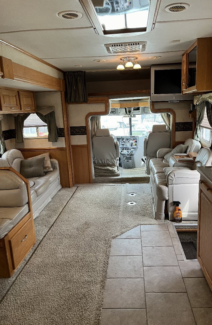 Used 2006 Haulmark 45’ Tandem Axle Motorcoach