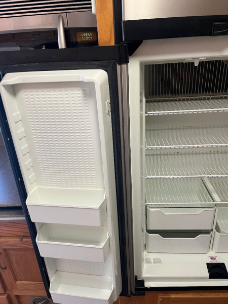 Used 2006 Haulmark 45’ Tandem Axle Motorcoach