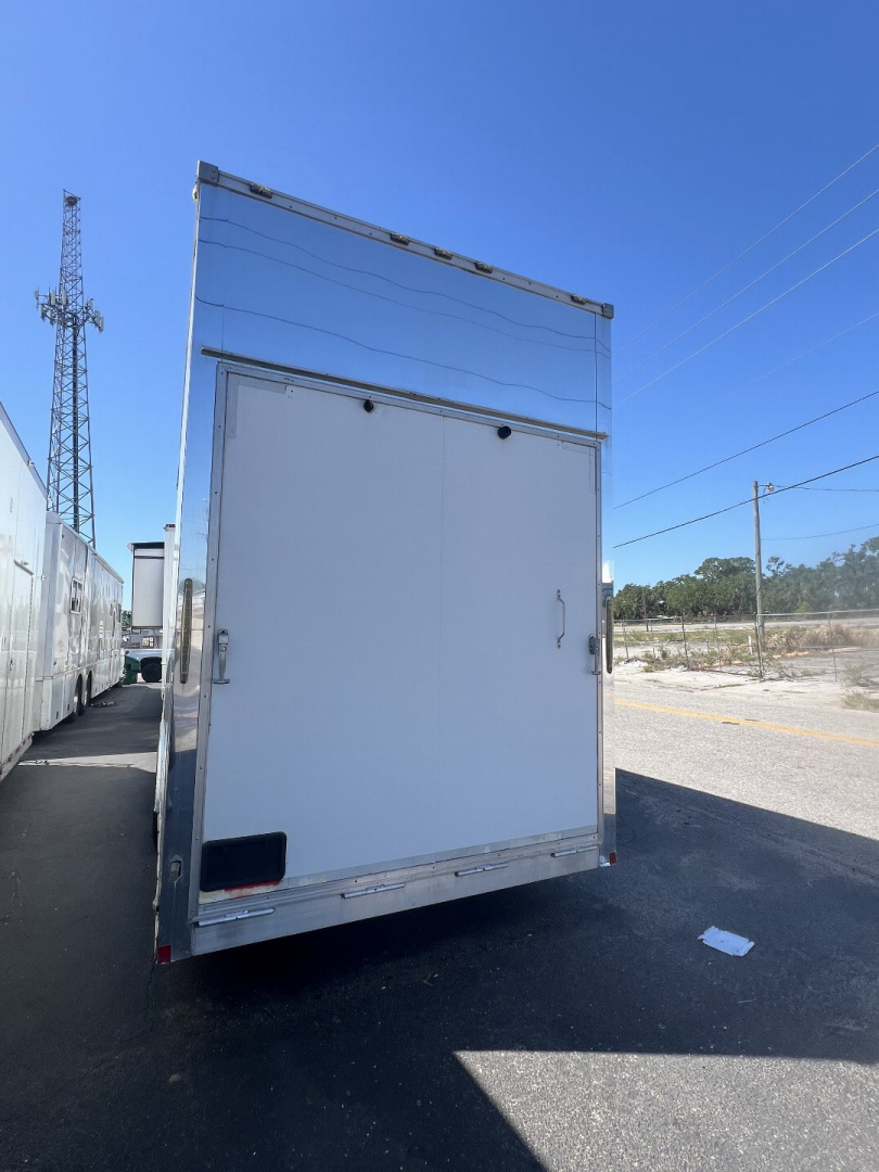 Used 2013 Cargo Mate 22’ VNose Aluminum Stacker Trailer