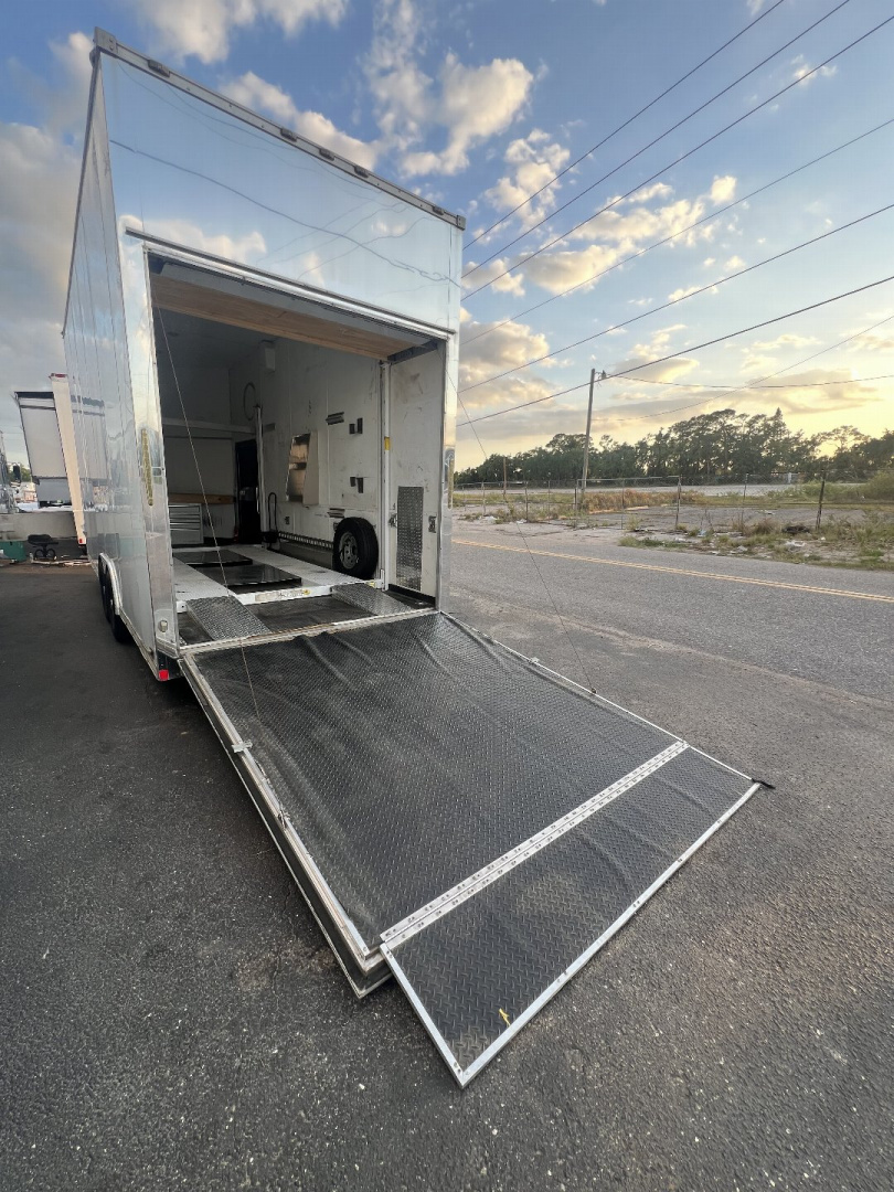 Used 2013 Cargo Mate 22’ VNose Aluminum Stacker Trailer