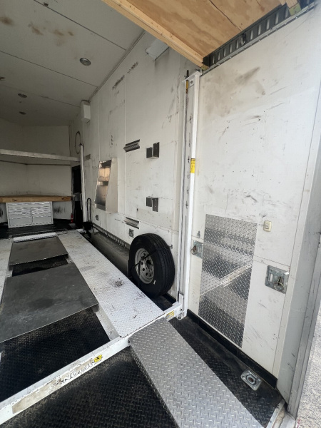 Used 2013 Cargo Mate 22’ VNose Aluminum Stacker Trailer