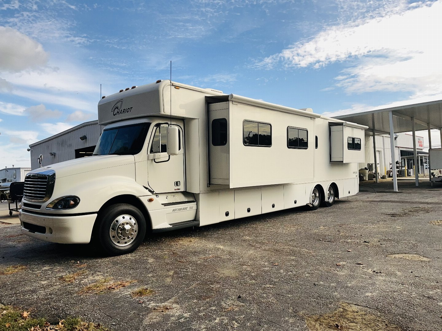 Used 2010 Chariot 45’ Tandem Axle Motorcoach