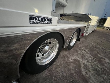 Used 2004 Renegade Tandem Axle Toter 23’ Box w/ Rear Bedroom