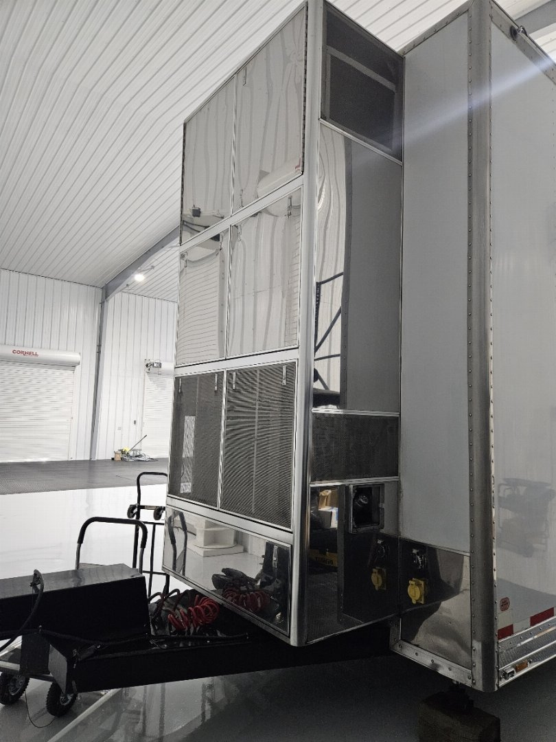 2003 T&E All Aluminum Loaded 36' Stacker Trailer photo 5
