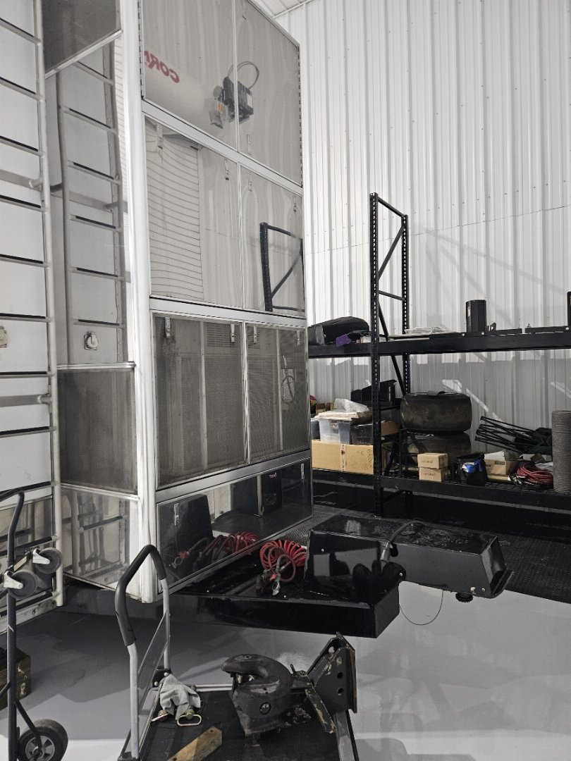 2003 T&E All Aluminum Loaded 36' Stacker Trailer photo 8