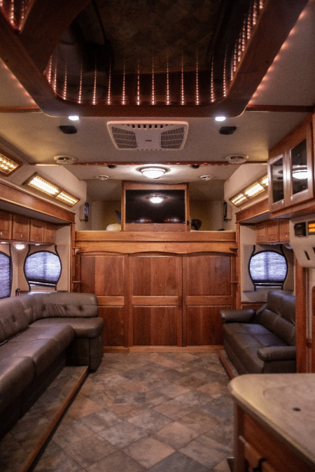 Used 2016 NRC 45’ Tandem Axle Motorcoach