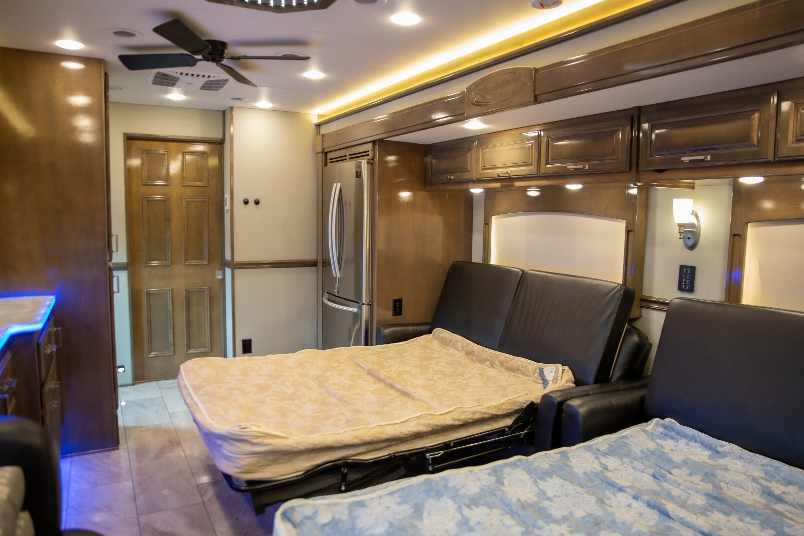 Used 2020 Renegade 45’ Tandem Axle Motorcoach