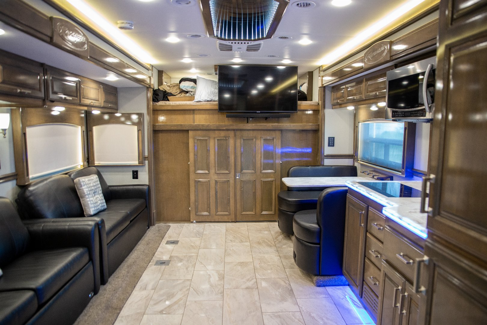 Used 2020 Renegade 45’ Tandem Axle Motorcoach