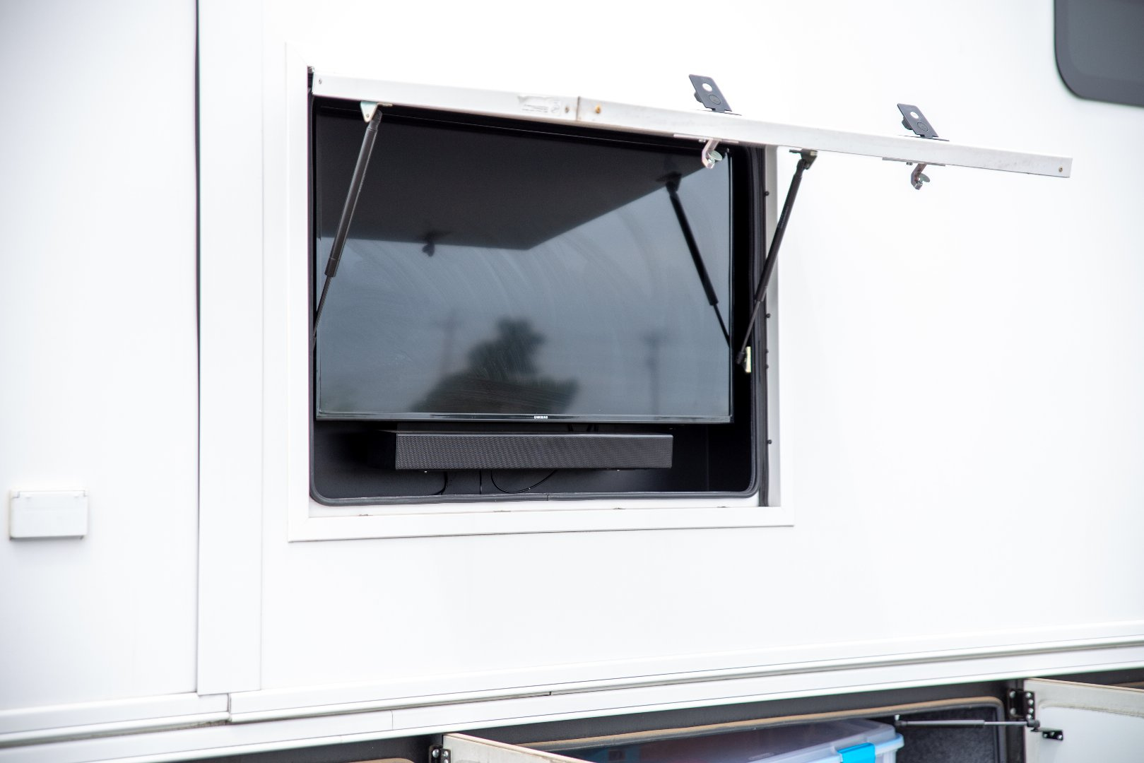 Used 2020 Renegade 45’ Tandem Axle Motorcoach