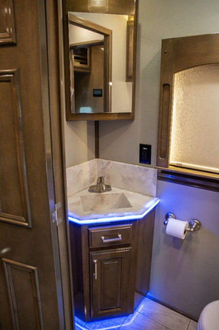 Used 2020 Renegade 45’ Tandem Axle Motorcoach