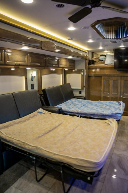 Used 2020 Renegade 45’ Tandem Axle Motorcoach