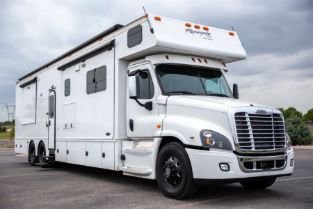 Used 2020 Renegade 45’ Tandem Axle Motorcoach