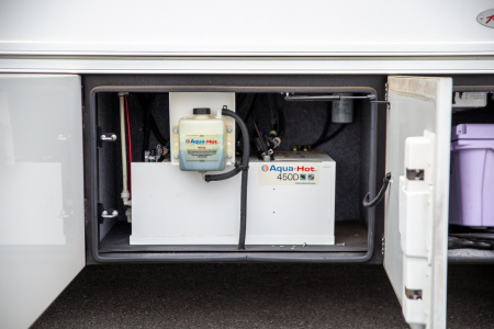 Used 2020 Renegade 45’ Tandem Axle Motorcoach