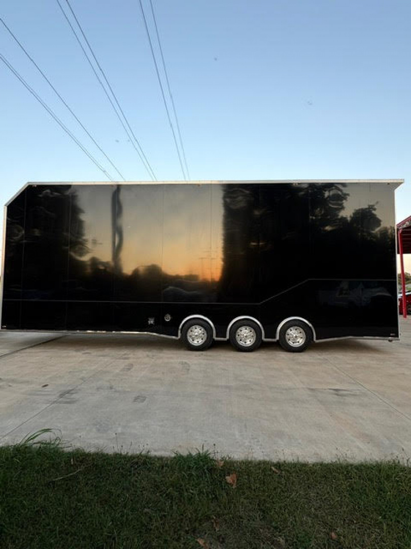 2022 Ultra Hauler photo 6