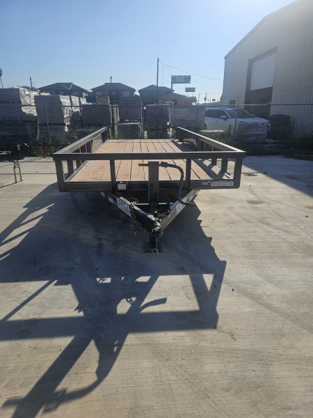 New 2025 P&C Trailers 83 X18' Utility Trailer