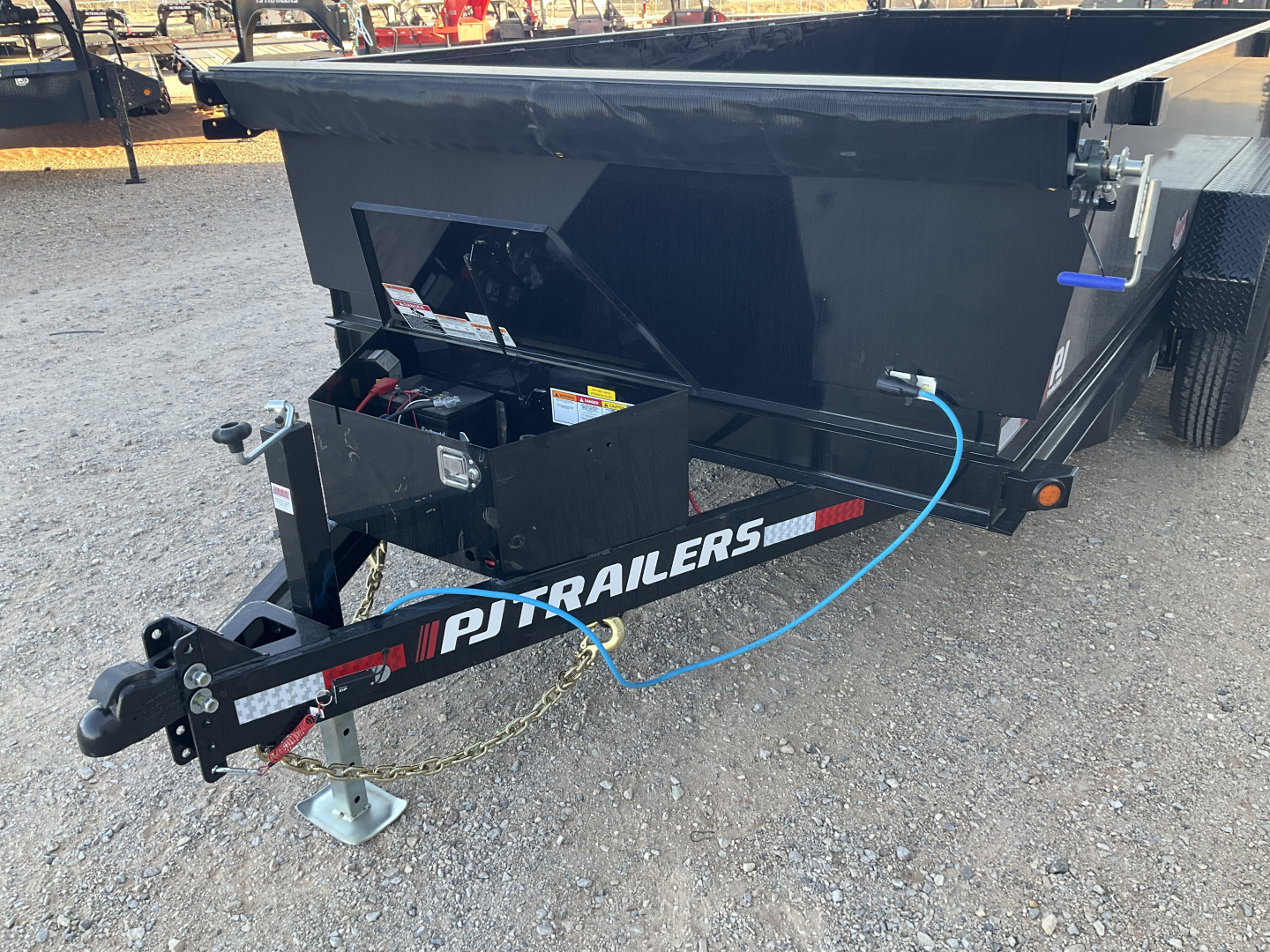 New 2026 PJ 83"x14' BP Tandem Axle Dump w/ 24" Sides – D7