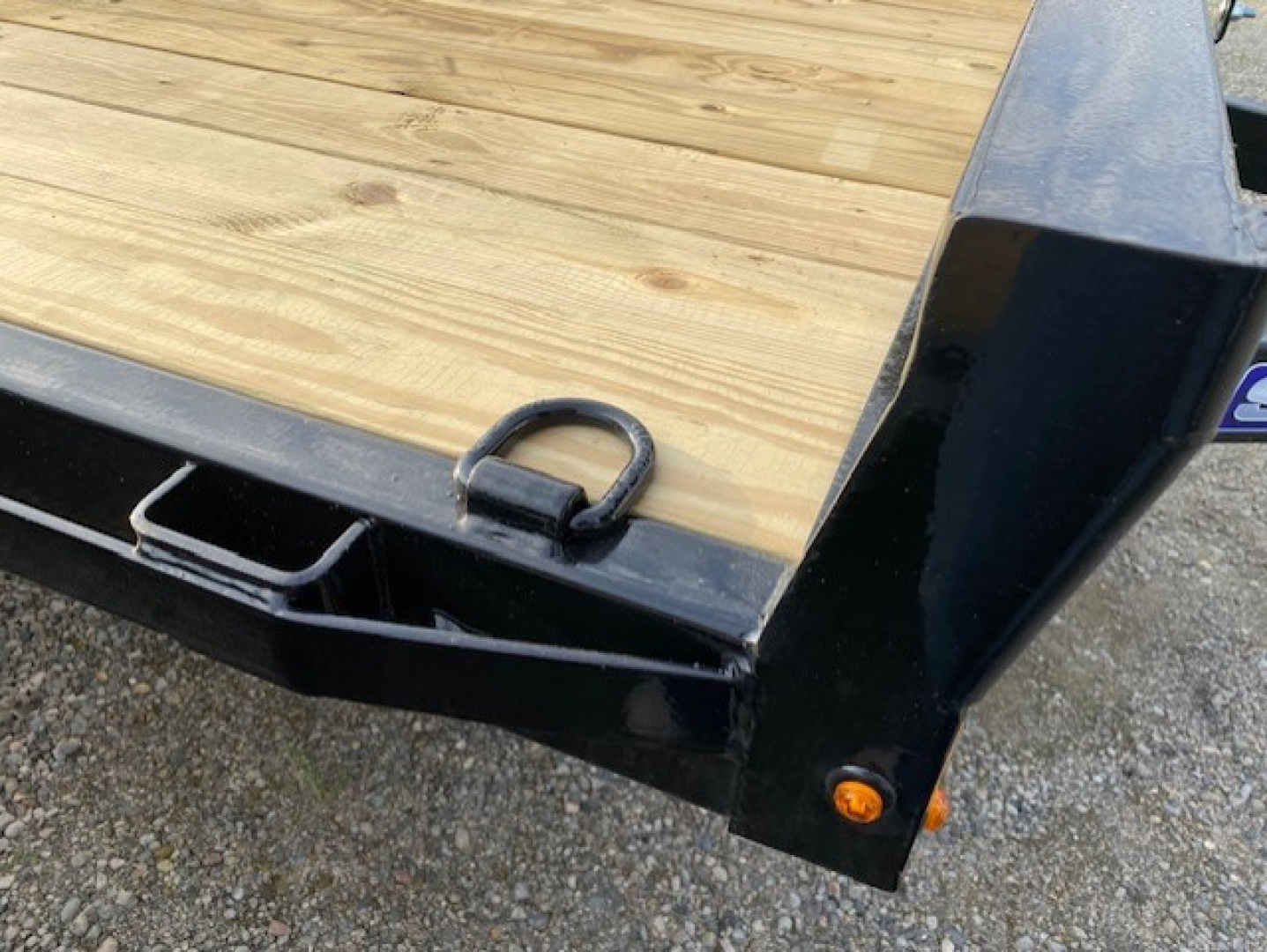 New 102x20 Tandem Axle 10K Deckover Equipment