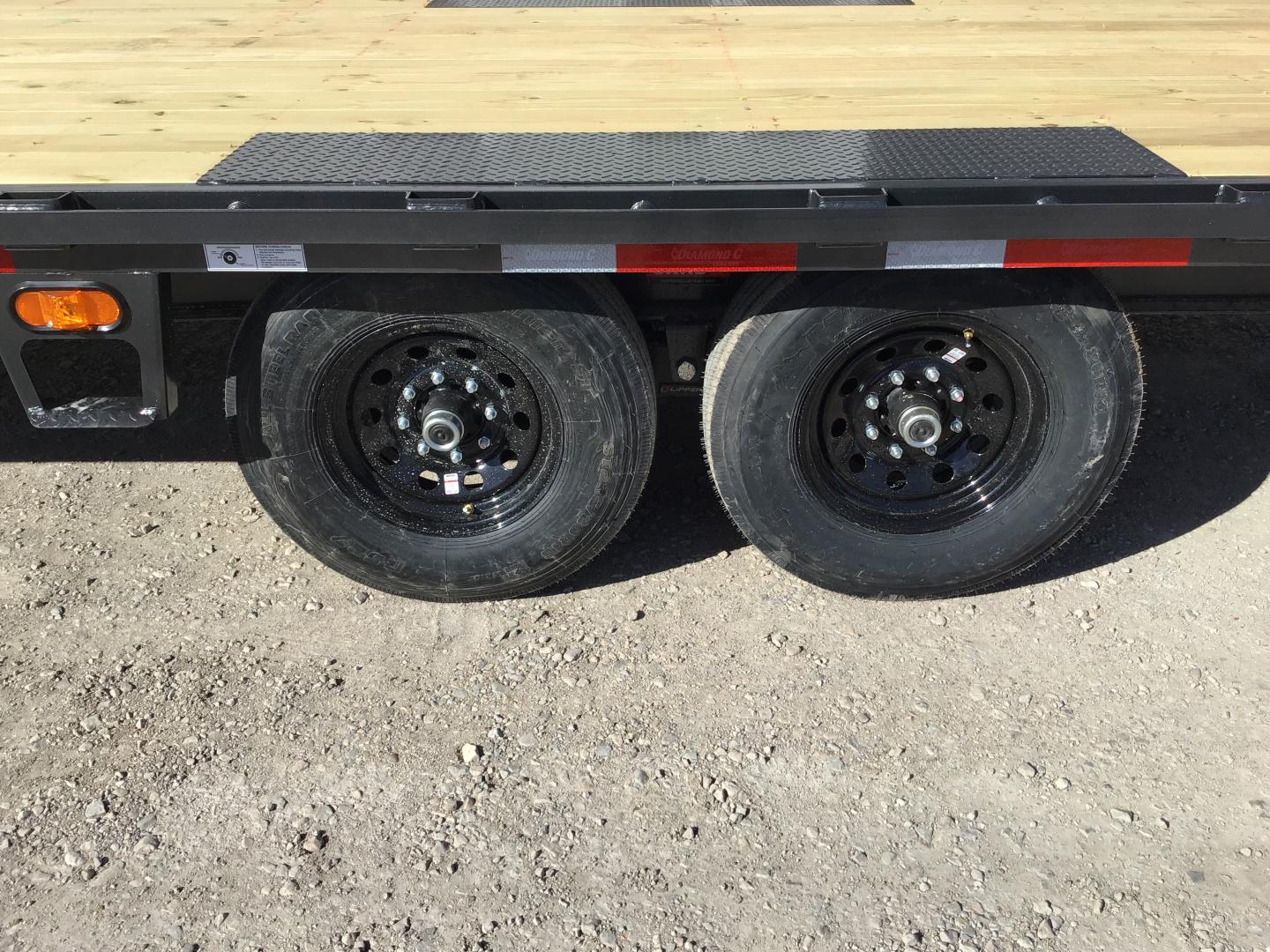 New 2026 Diamond C 102"x20' BP HD Deckover Equipment Trailer - DEC207