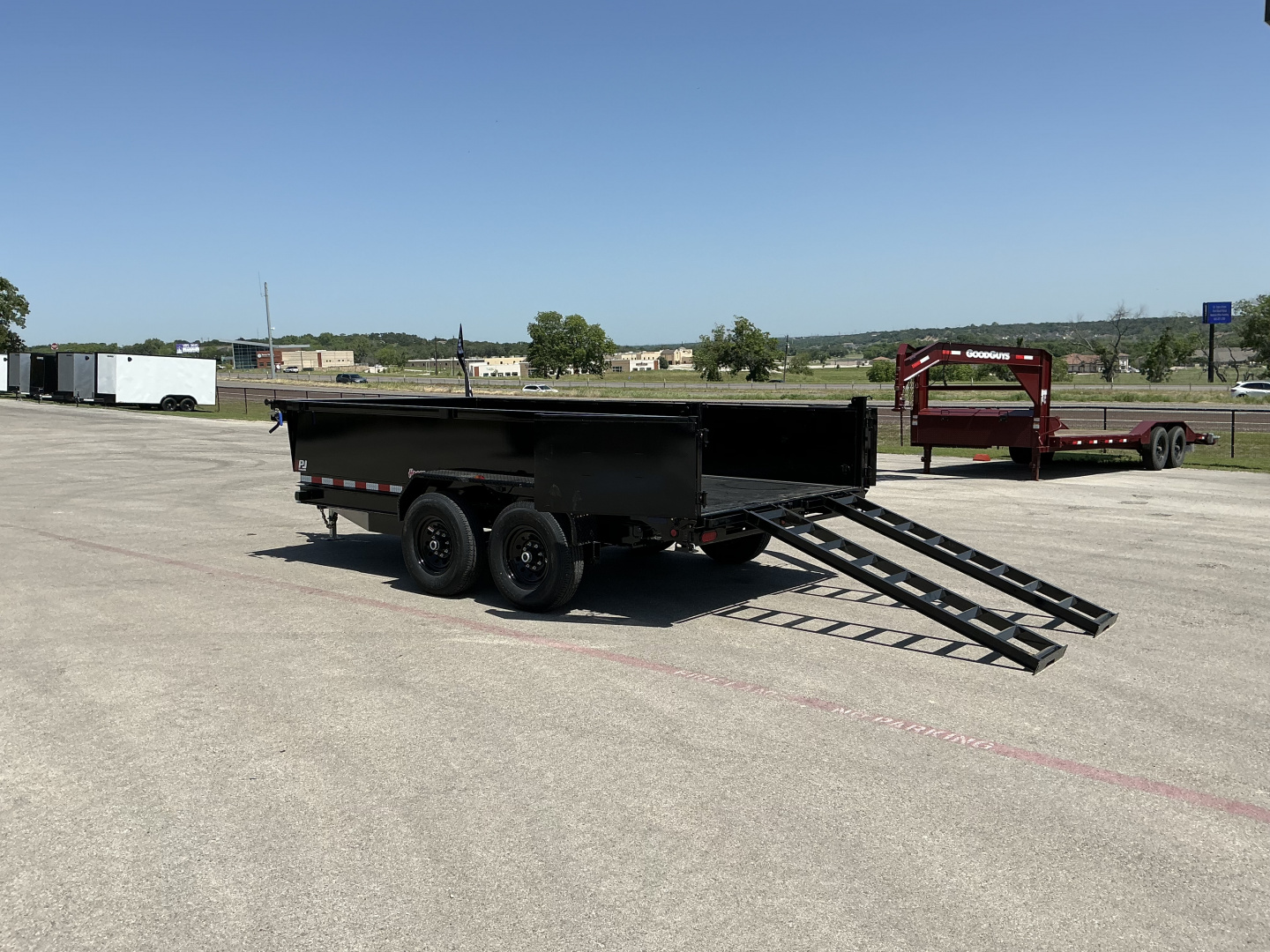 New 2026 PJ 83"x14' BP Tandem Axle Dump w/ 24" Sides – D7