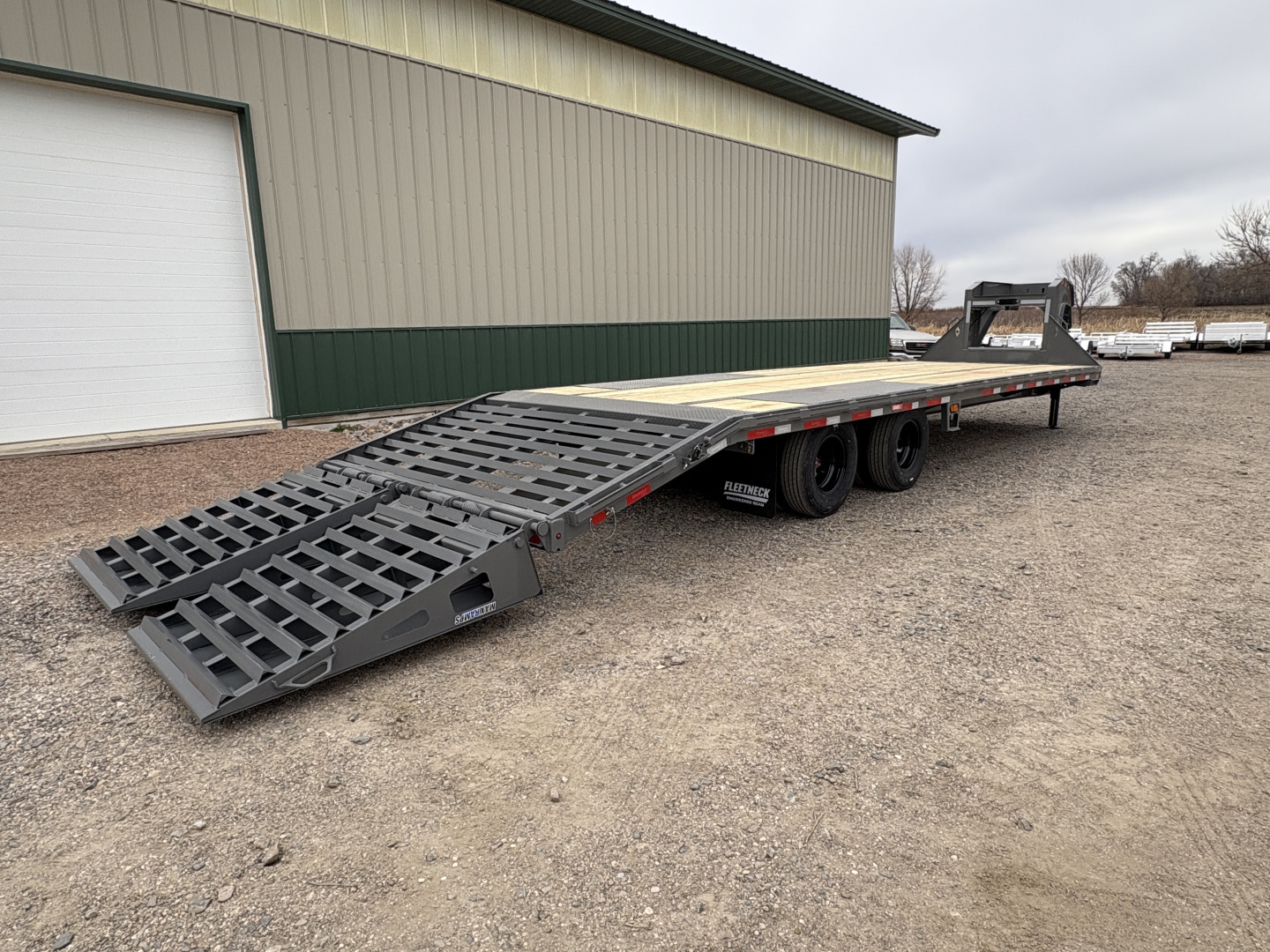 New 2026 30' FMAX210 Gooseneck Flatbed Trailer - Hyd Jacks