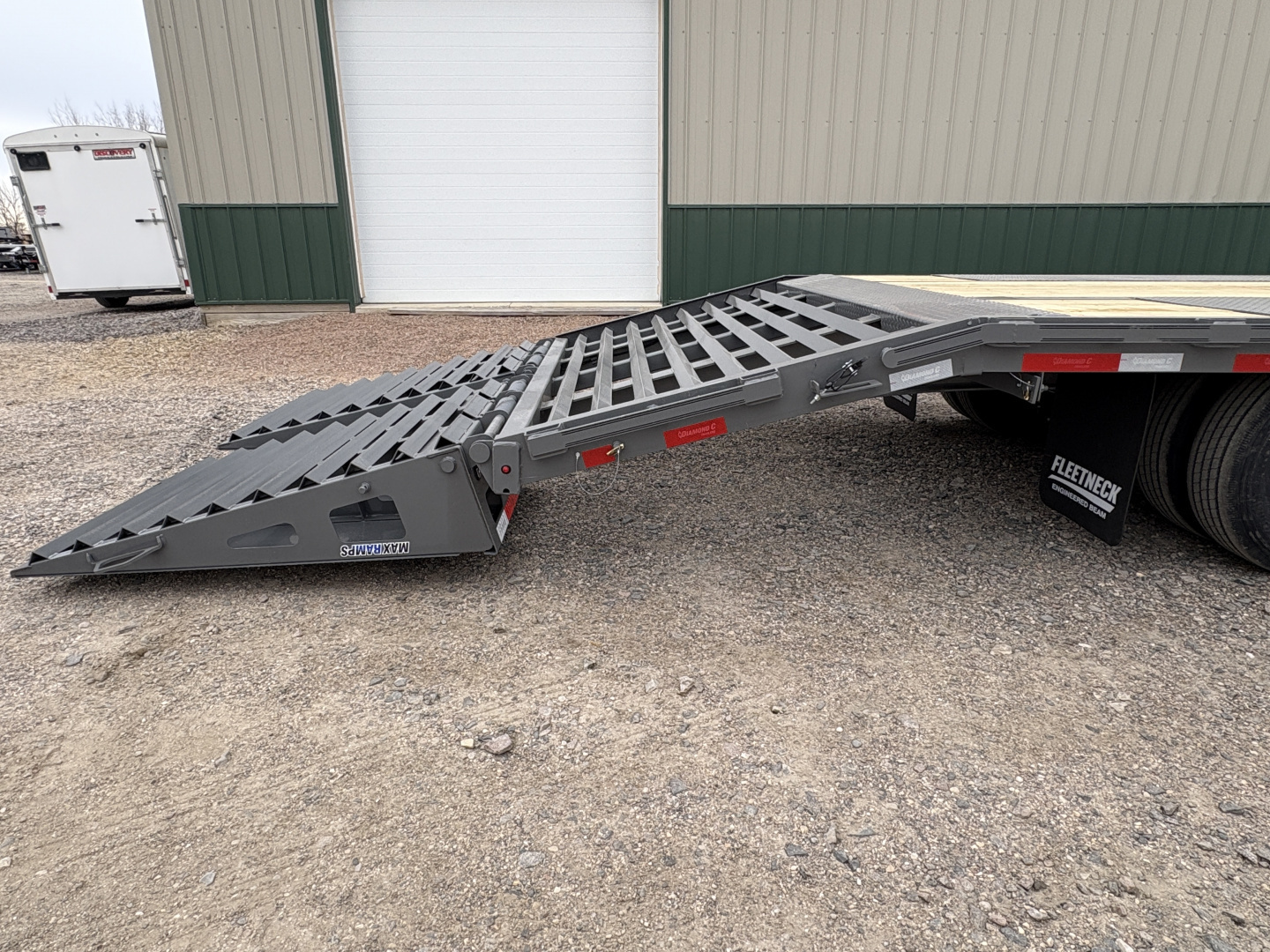 New 2026 30' FMAX210 Gooseneck Flatbed Trailer - Hyd Jacks