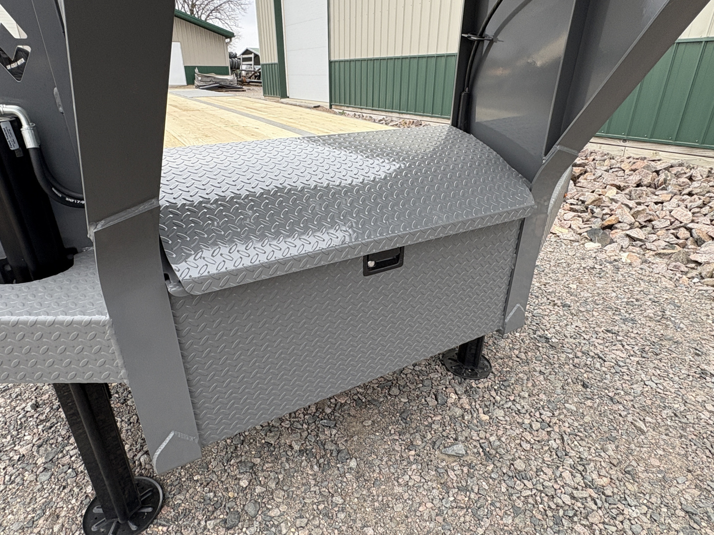 New 2026 30' FMAX210 Gooseneck Flatbed Trailer - Hyd Jacks