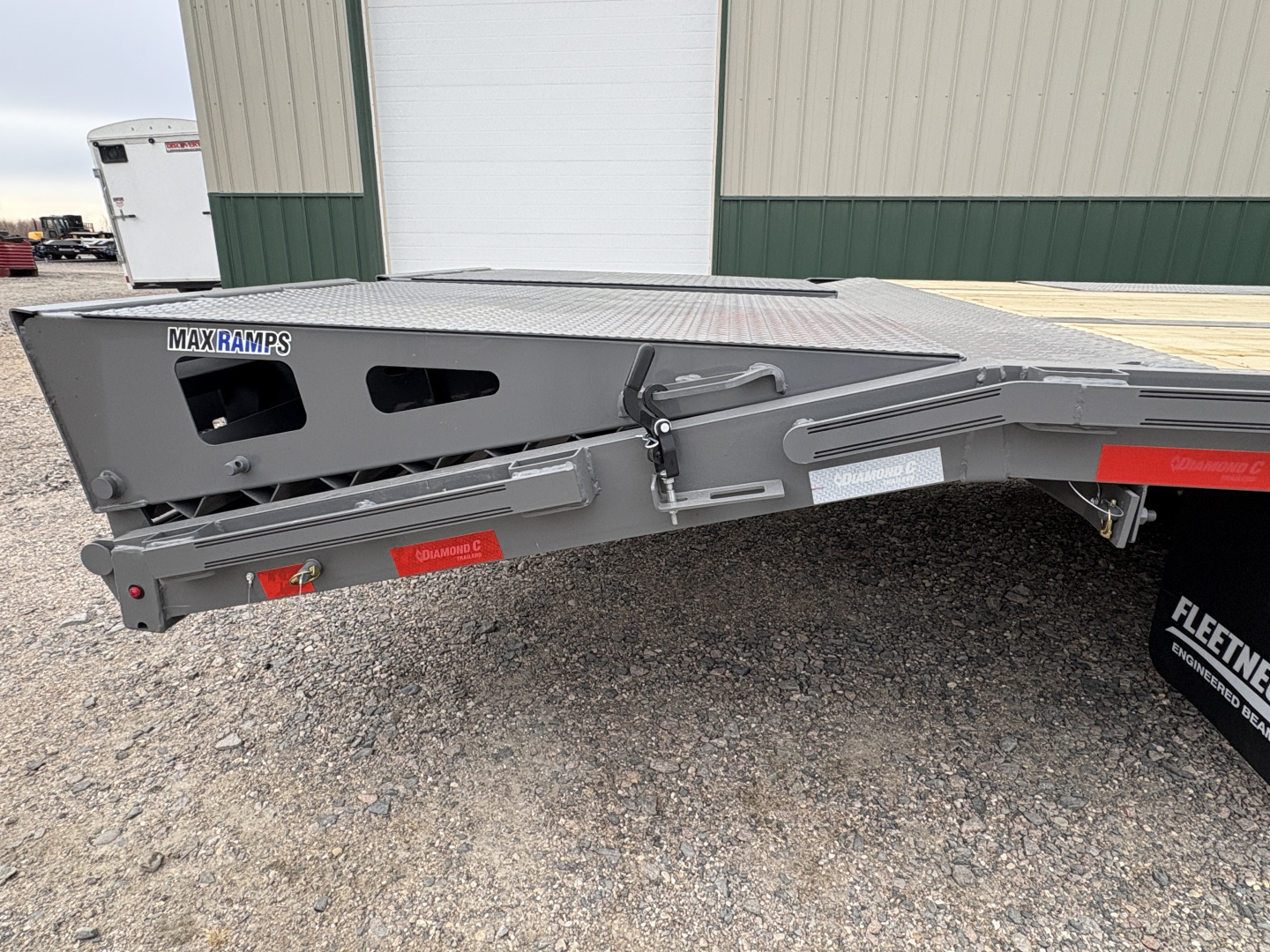 New 2026 30' FMAX210 Gooseneck Flatbed Trailer - Hyd Jacks