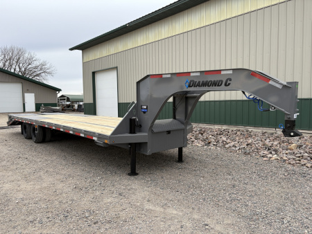 New 2026 30' FMAX210 Gooseneck Flatbed Trailer - Hyd Jacks