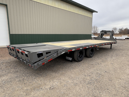 New 2026 30' FMAX210 Gooseneck Flatbed Trailer - Hyd Jacks