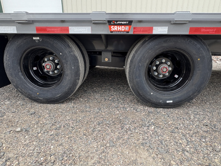 New 2026 30' FMAX210 Gooseneck Flatbed Trailer - Hyd Jacks